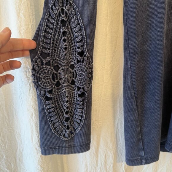 Torrid Cotton Modal Top Sz 2 Rib Scoop Neck Crochet Long Sleeve Indigo Blue Boho - Picture 2 of 7